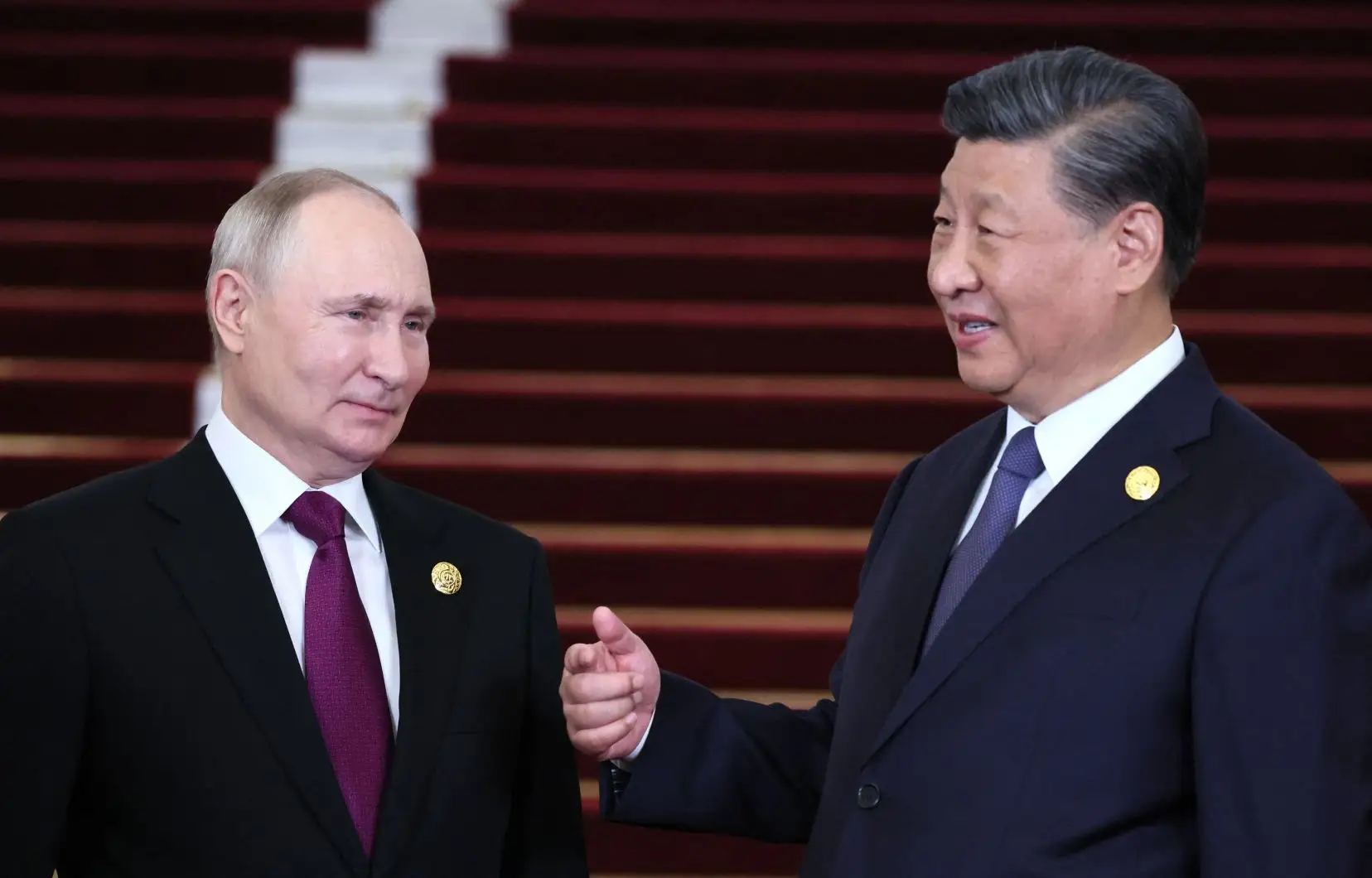 Vladimir Poutine réélu président de la Russie Xi Jinping se prononce