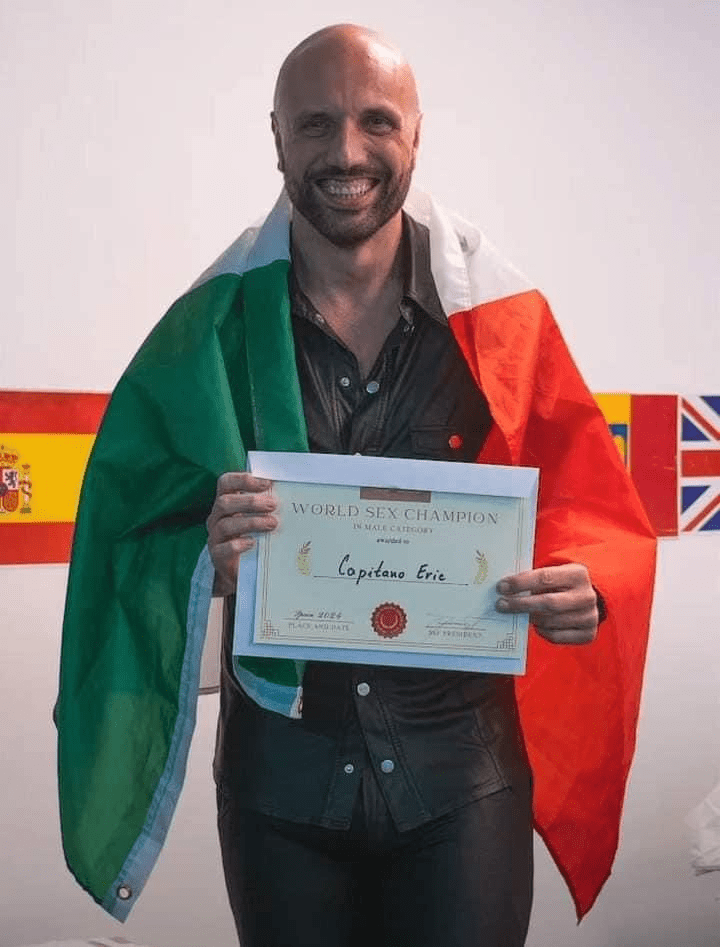 Championnat Du Monde Du Sexe L Italien Capitano Erik Remporte Le