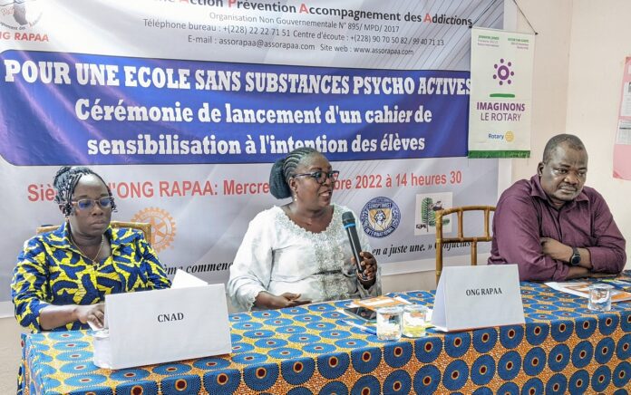 Togo : Des cahiers conçus pour dissuader les élèves de consommer de la drogue