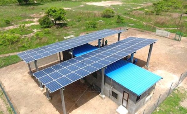 Projet d'électrification rurale : Le Togo obtient de la BAD un financement de plus de 3 millions d'euros