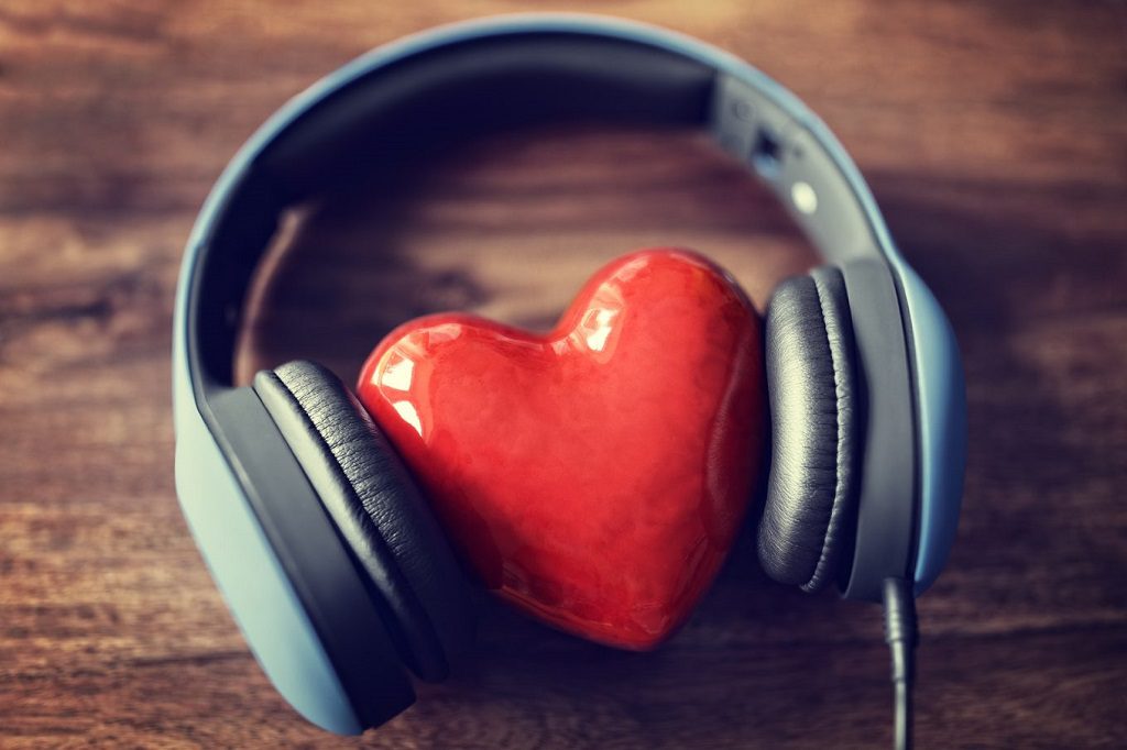 Saint-Valentin : 3 chansons d'amour togolaises à écouter en amoureux