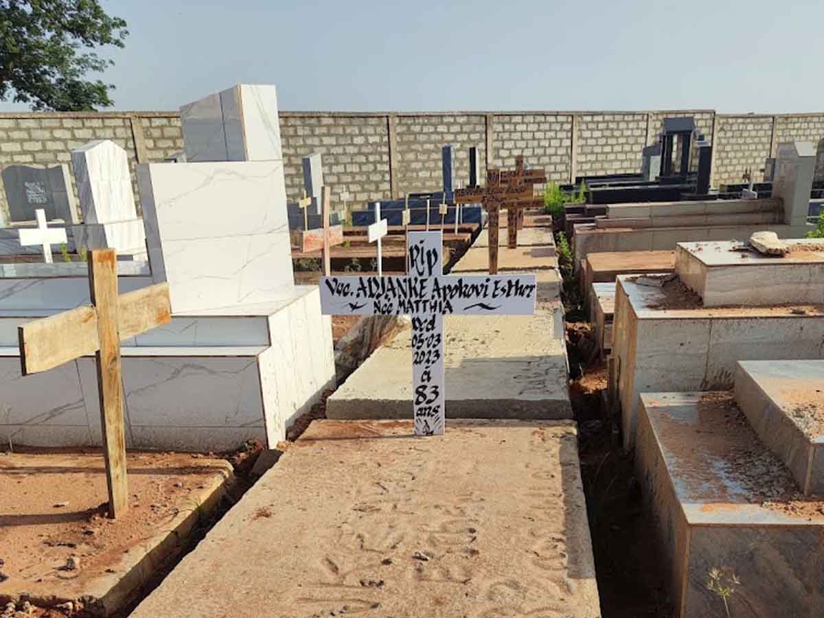 Togo : Grosse polémique autour de la nouvelle taxe des tombes au cimetière de Bè-Kpota