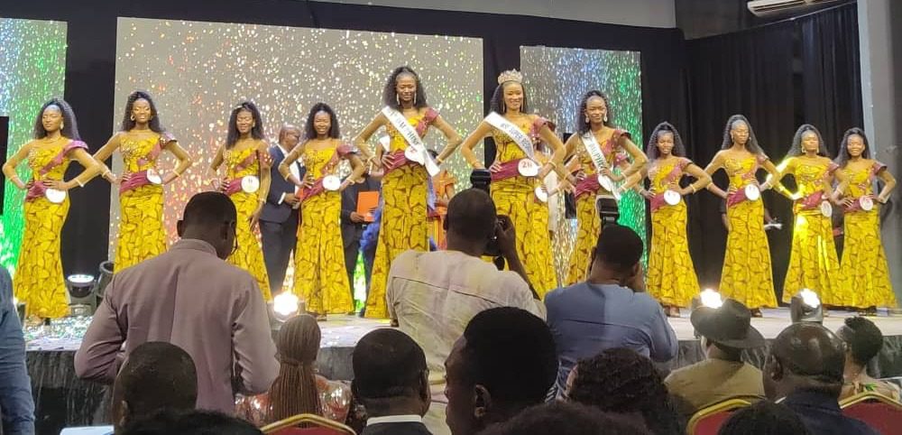 Yao Amuama Nathalie Couronnée Miss Super Régionale Lomé