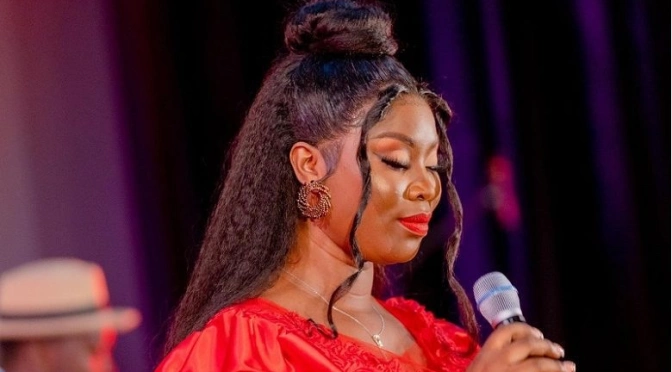 Côte d'Ivoire : La chanteuse Roseline Layo victime d'un grave accident