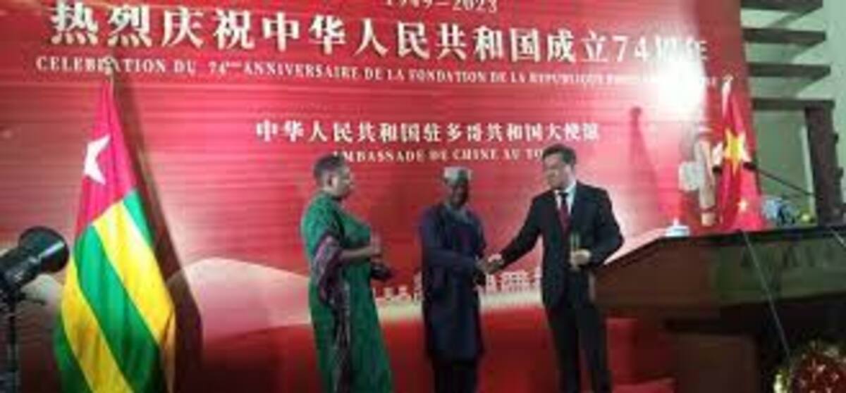 Le 74e anniversaire de la fondation de la République de Chine célébré à Lomé