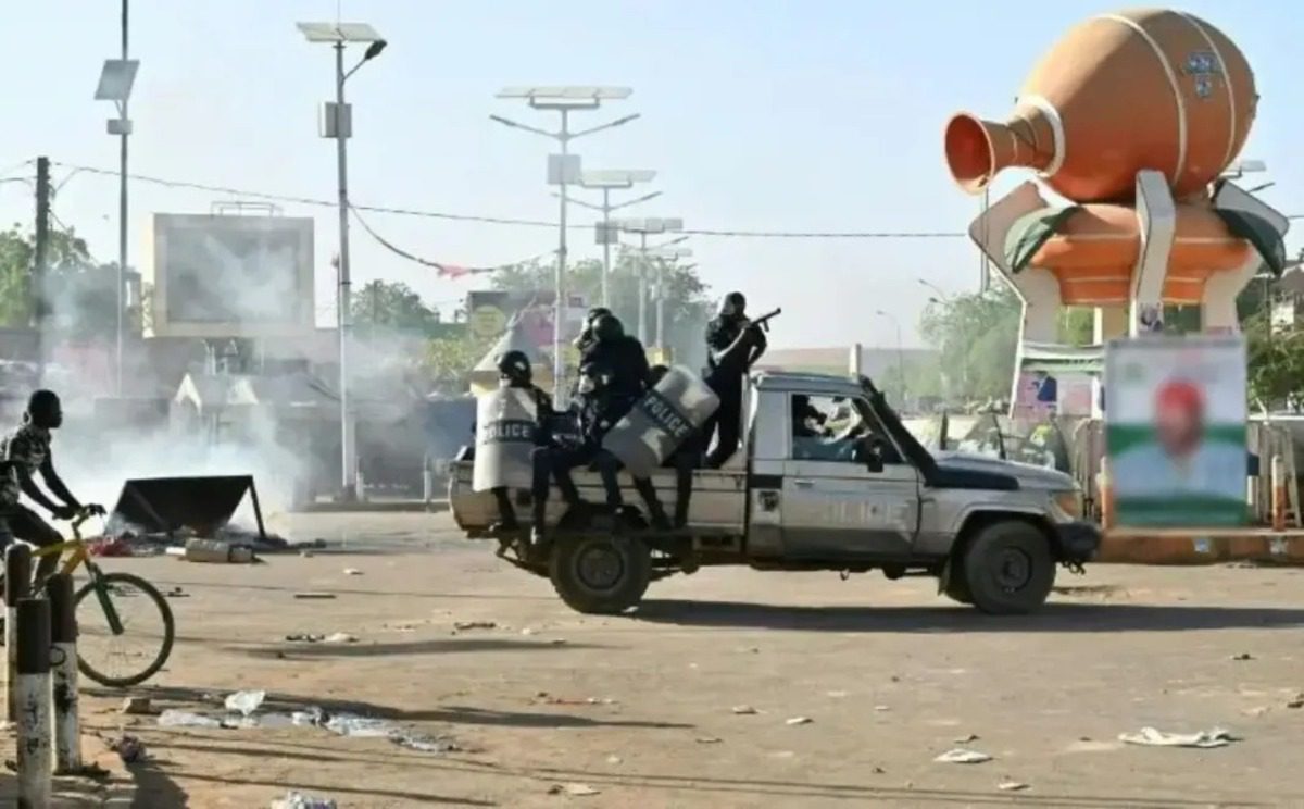 Niger : Trois ministres de Mohamed Bazoum mis aux arrêts