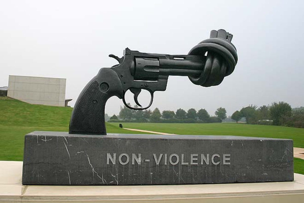 Journée mondiale de la non-violence : Hommage aux victimes de l'extrémisme violent