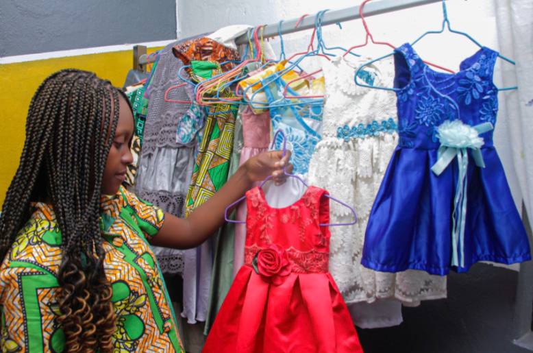 JENSTYLE : La Couture Togolaise à l'Honneur en ce Mois de la Consommation Locale !