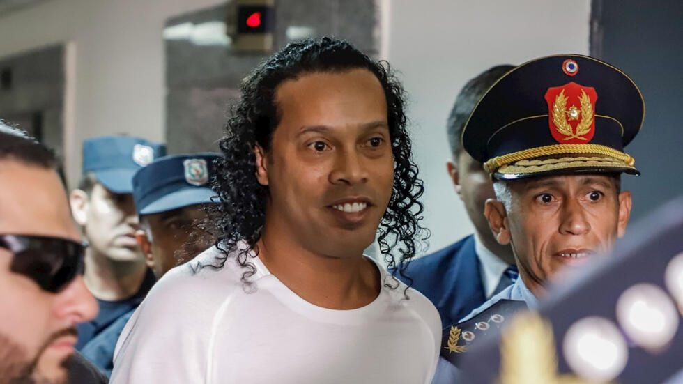 Brésil : Deux maisons de la légende Ronaldinho saisies