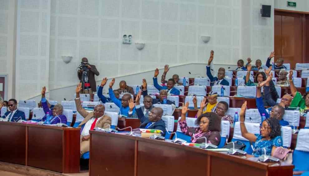 Togo : Le Parlement approuve une augmentation de 10,3 % du budget 2024