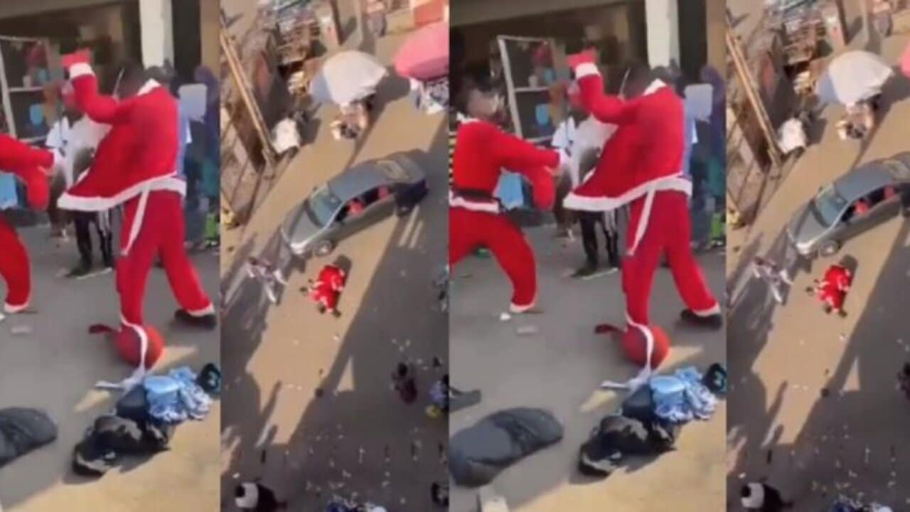Pères Noël se battant à Abujan