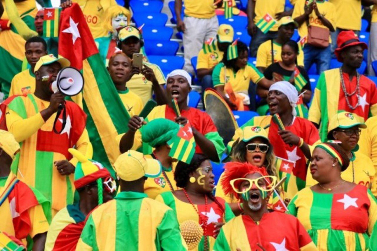 Eperviers Togo supporters