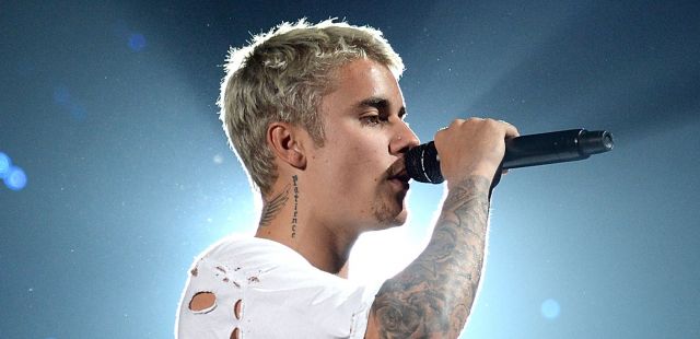 États-Unis : Justin Bieber fait son comeback après un an d'absence