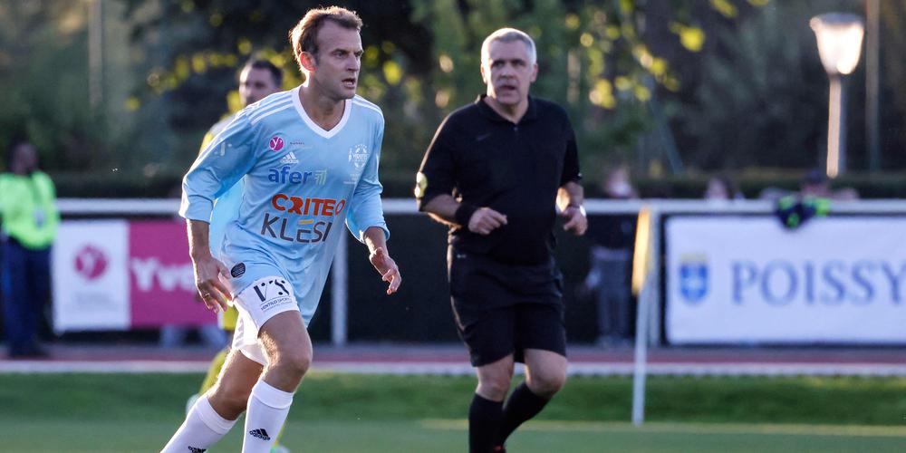 Emmanuel Macron annoncé pour grand un match de football