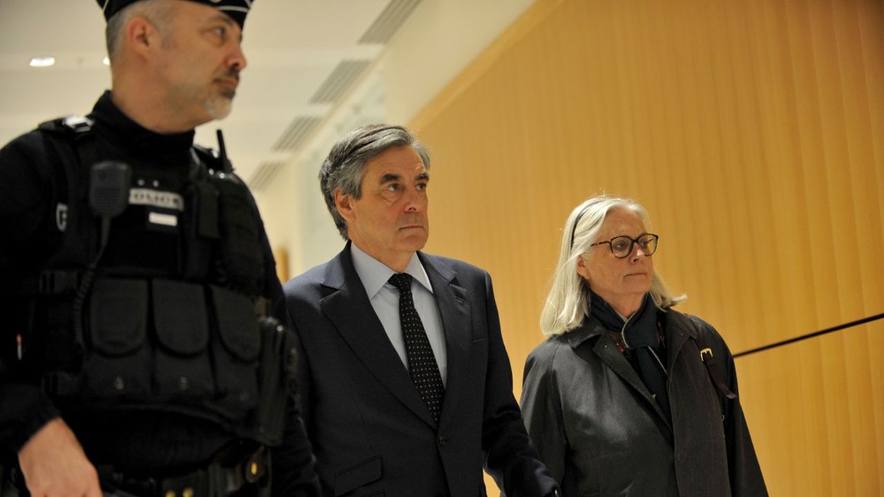 France : L'ex premier ministre, François Fillon, condamné