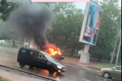 Accident à l'Université de Lomé : Une voiture prend feu (VIDEO)