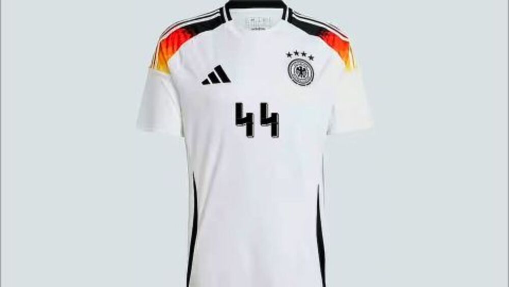 Allemagne : Les maillots de football Adidas au cœur d'un scandale nazi