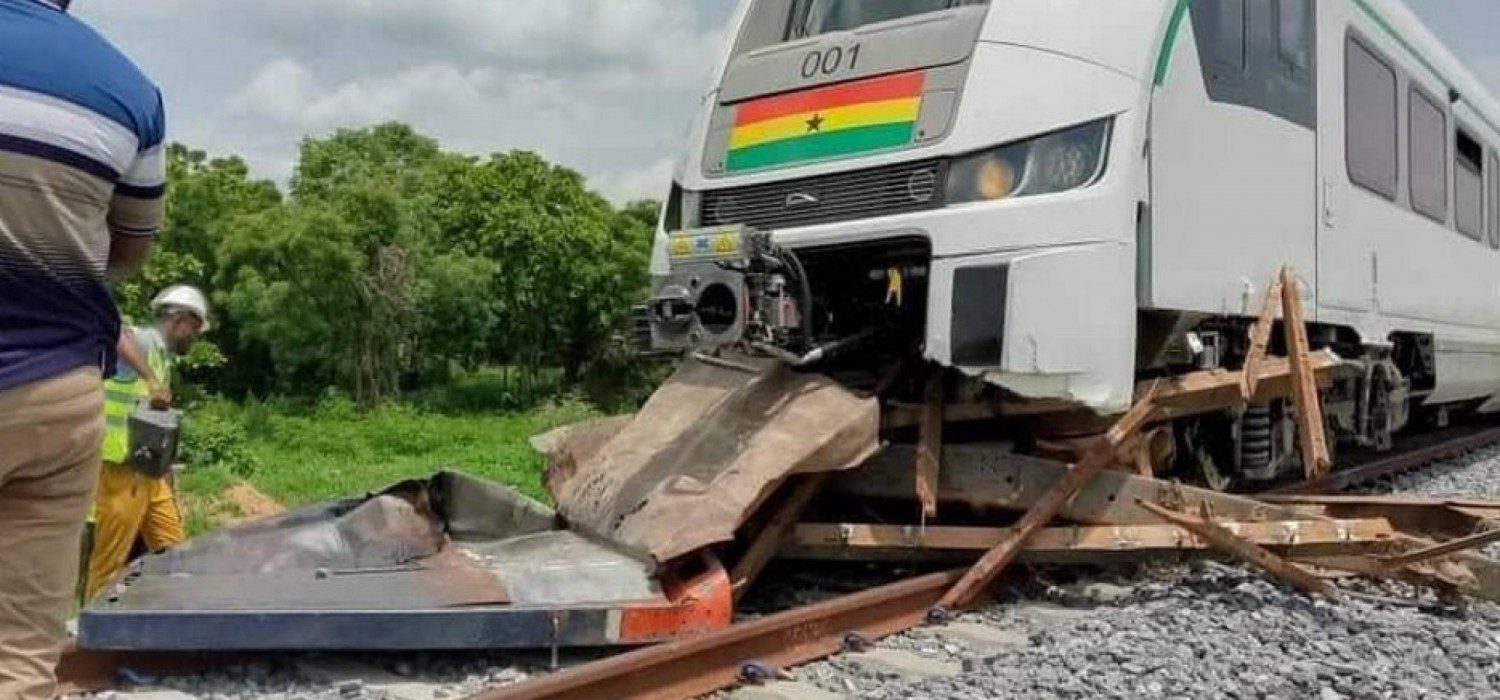 Ghana : Un train entre en collision avec un camion lors d'un test