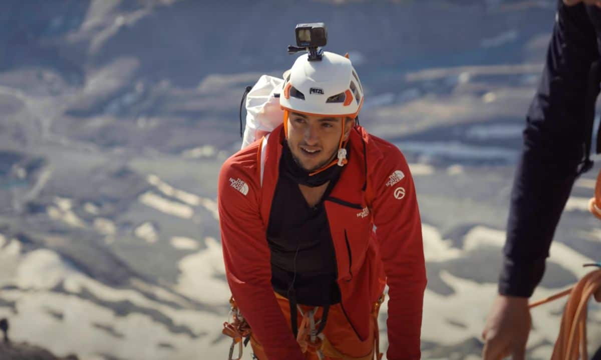 Inoxtag : 5 choses à savoir sur l'influenceur qui a gravit le sommet du Mont Everest