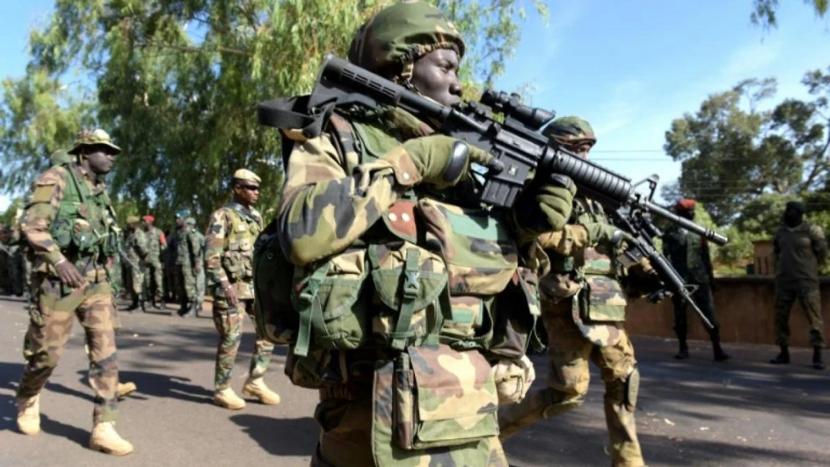 Cameroun : Plus de 1300 faux diplômes détectés lors d'un recrutement militaire