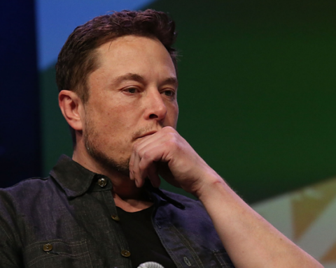 "Mon fils est mort", Elon Musk partage un message bouleversant et promet de détruire...