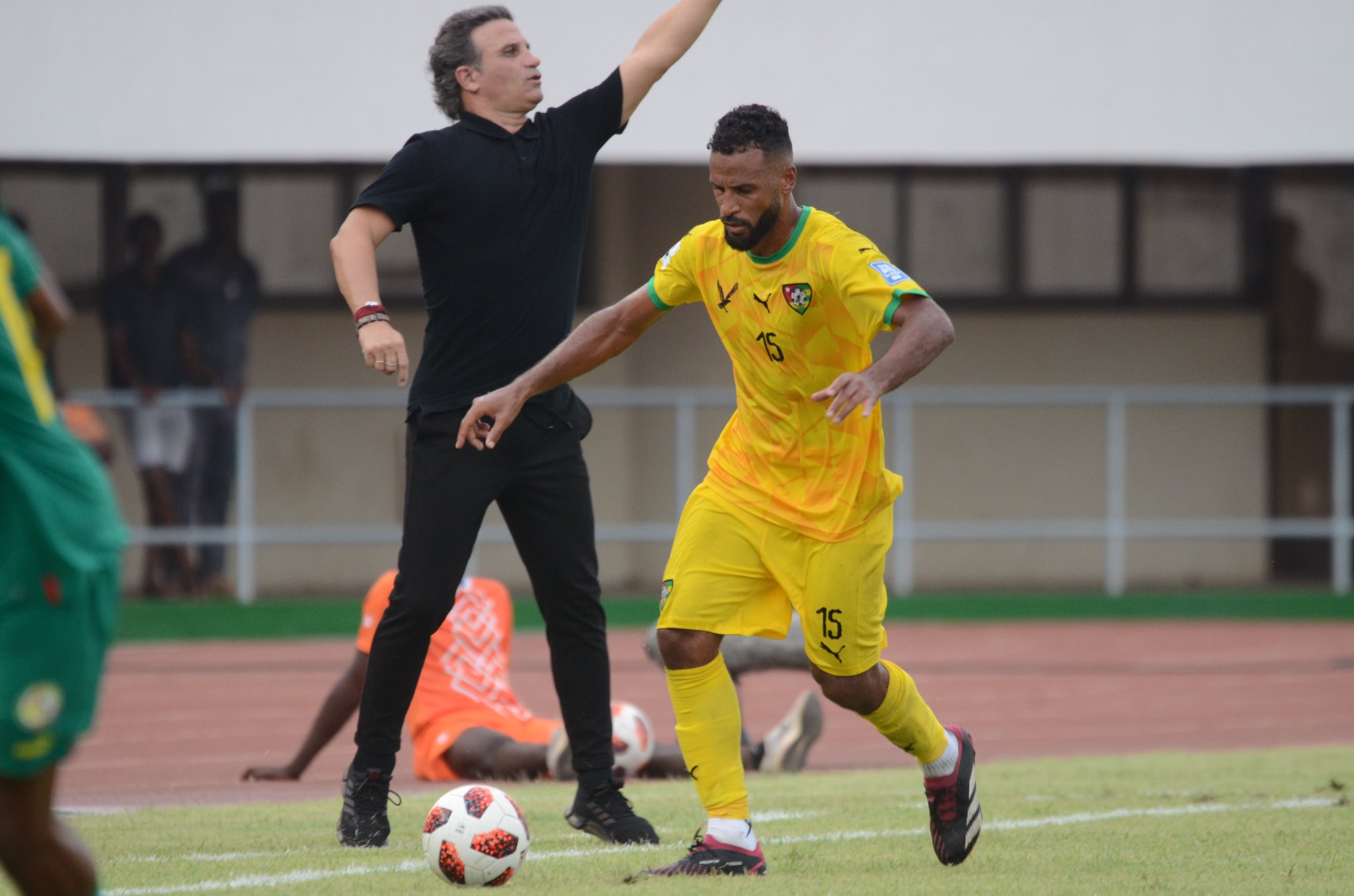 CAN 2025 : "Pour pouvoir se qualifier, c’est simple", Alaixys Romao révèle des secrets aux Éperviers