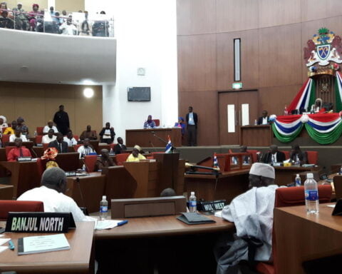 Gambie : Le Parlement rejette une loi controversée sur l'excision
