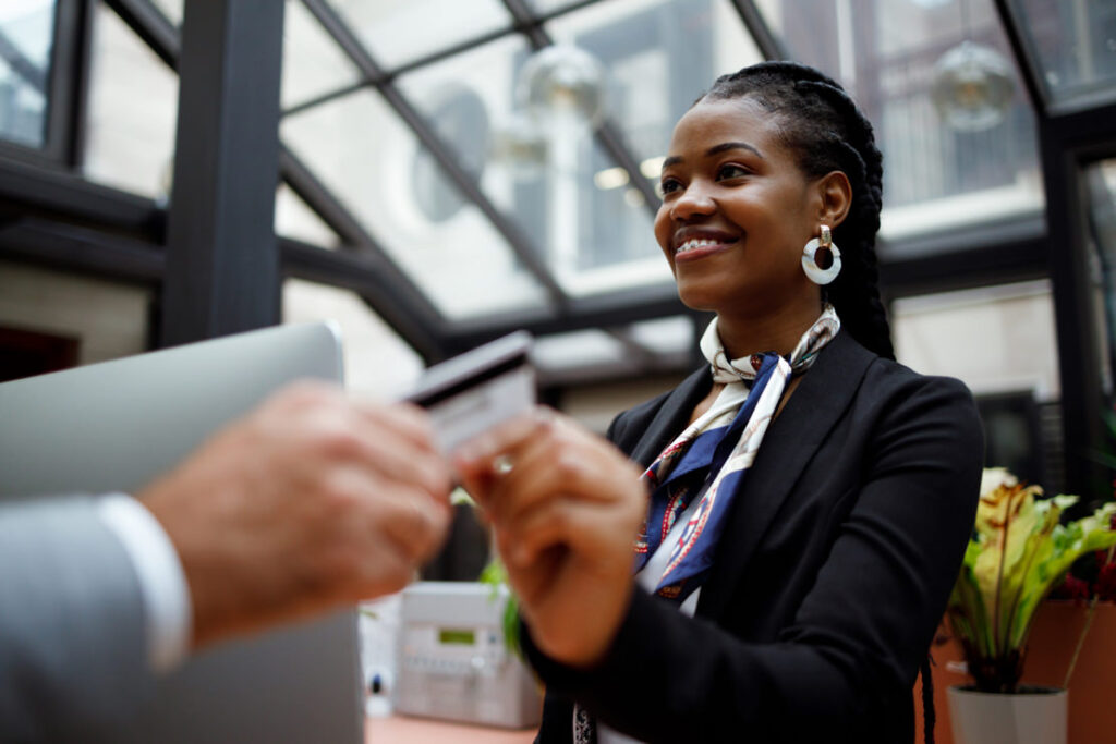 Recrutement : Une société de la place recrute, 10 commerciaux Terrain