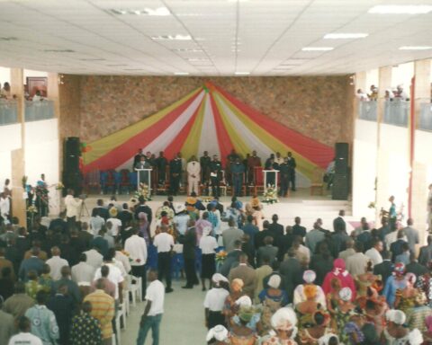 Crise au sein de l'Église pentecôte du Togo : Un pasteur accusé de violence