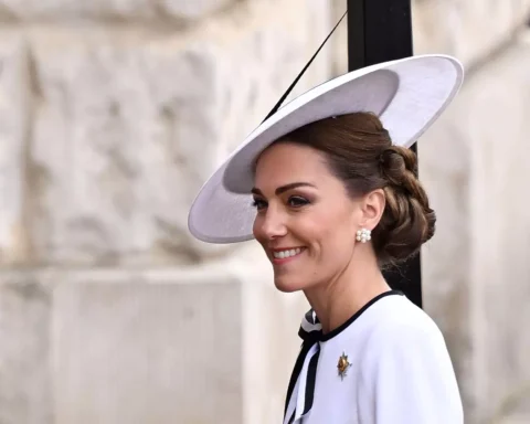 Vidéo : Atteinte d'un cancer, la princesse Kate Middleton annonce la fin de...