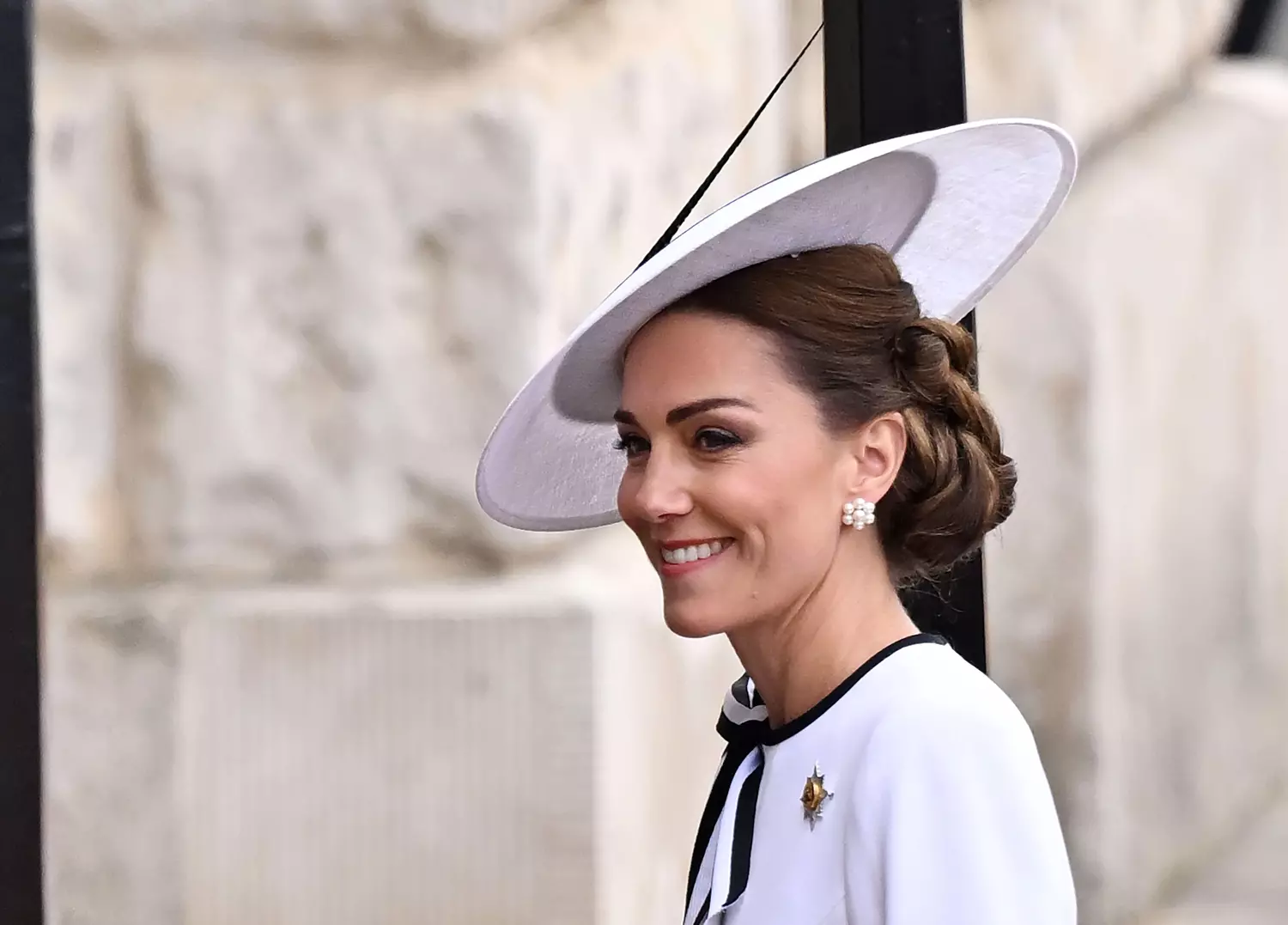 Vidéo : Atteinte d'un cancer, la princesse Kate Middleton annonce la fin de...