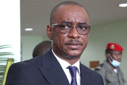 Cameroun : Le député Cabral Libii remporte une bataille judiciaire contre...