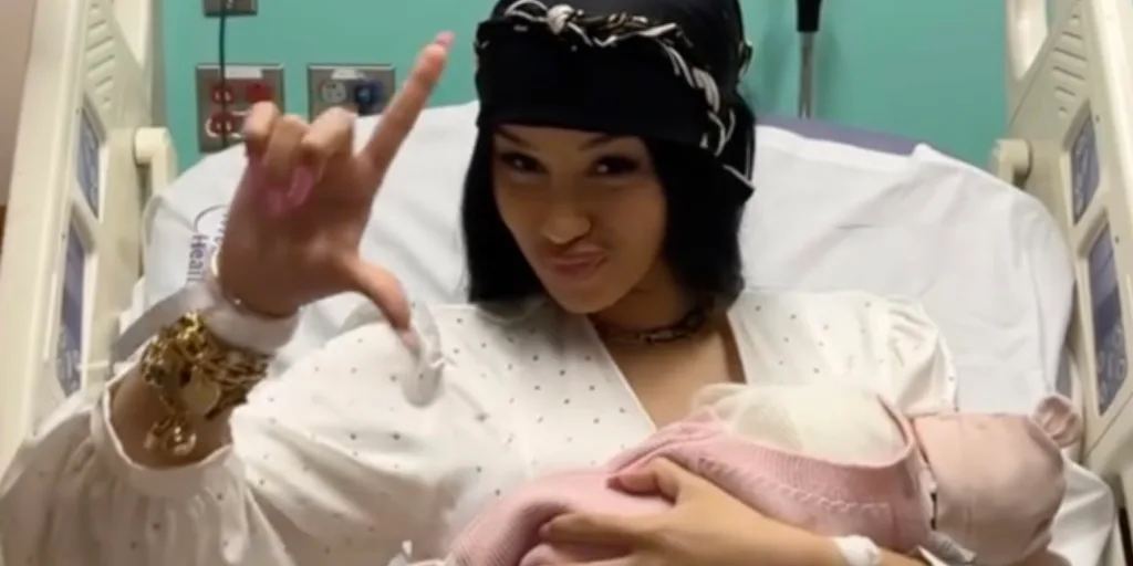 Photo : Cardi B annonce l'arrivée de son troisième enfant