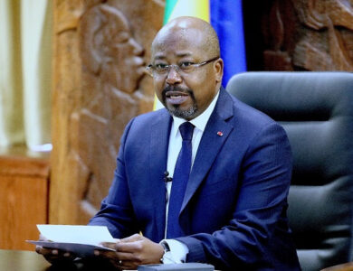 "Notre Nation est réellement en danger", l'ex Premier ministre gabonais Bilie-By-Nze met en garde contre le projet de Constitution