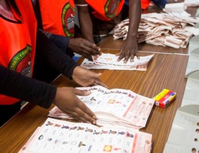 Elections municipales au Madagascar : Le gouvernement simplifie la procédure de candidature en supprimant...