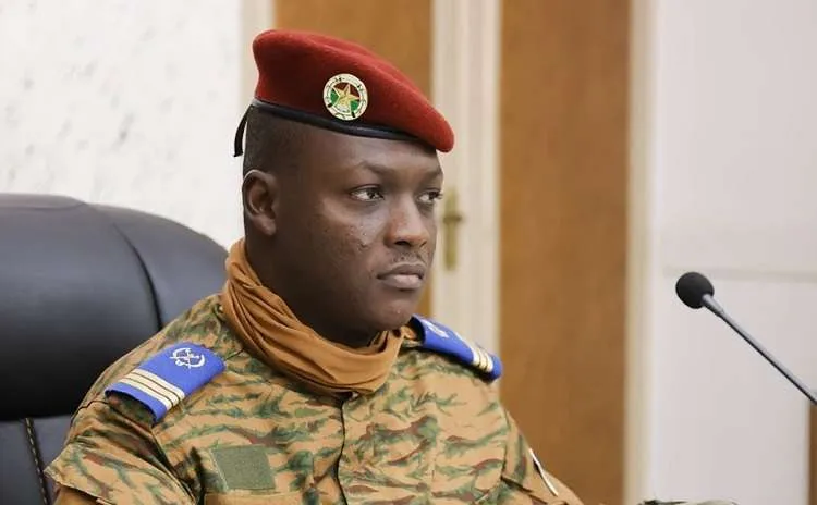 Burkina Faso : Le Président Traoré Radie Trois Officiers De L'armée