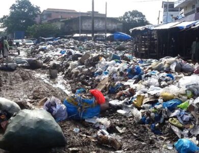 Pollution : Ce pays africain dit désormais "adieu" aux sacs plastiques