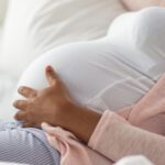 Dans ce pays, le gouvernement téléphone les femmes en âge de procréer pour les inciter à tomber enceinte