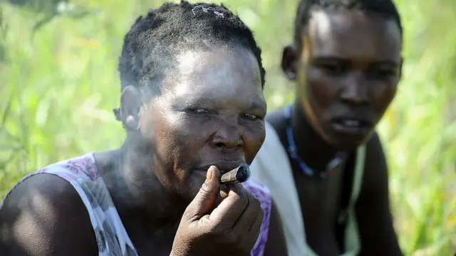 Taux de tabagisme chez les femmes au Gabon : l’OMS révèle des données préoccupantes