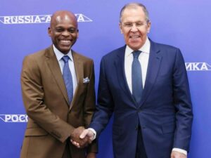 Russie-Togo : Robert Dussey discute avec les bras droits de Vladimir Poutine